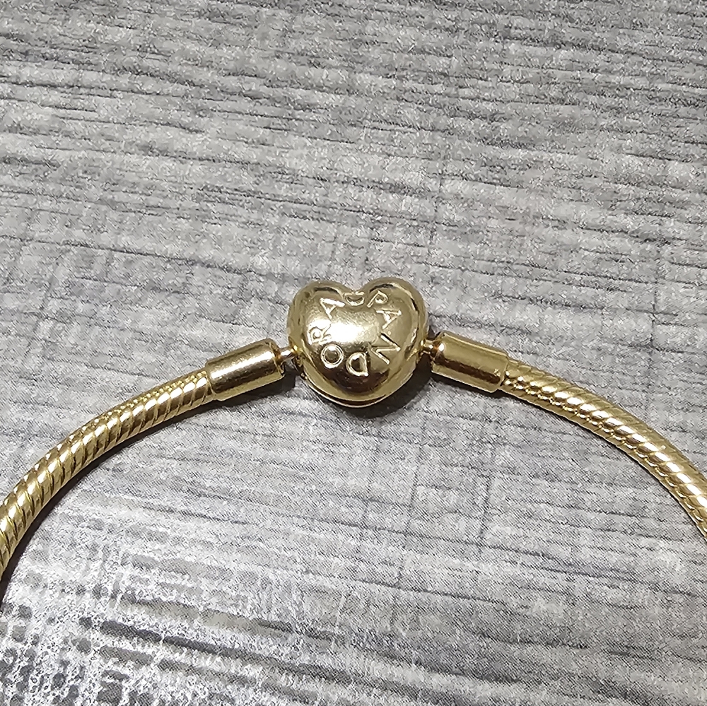 Authentic Pandora Heart Clasp Snake Chain Bracelet - Picture 3 of 4